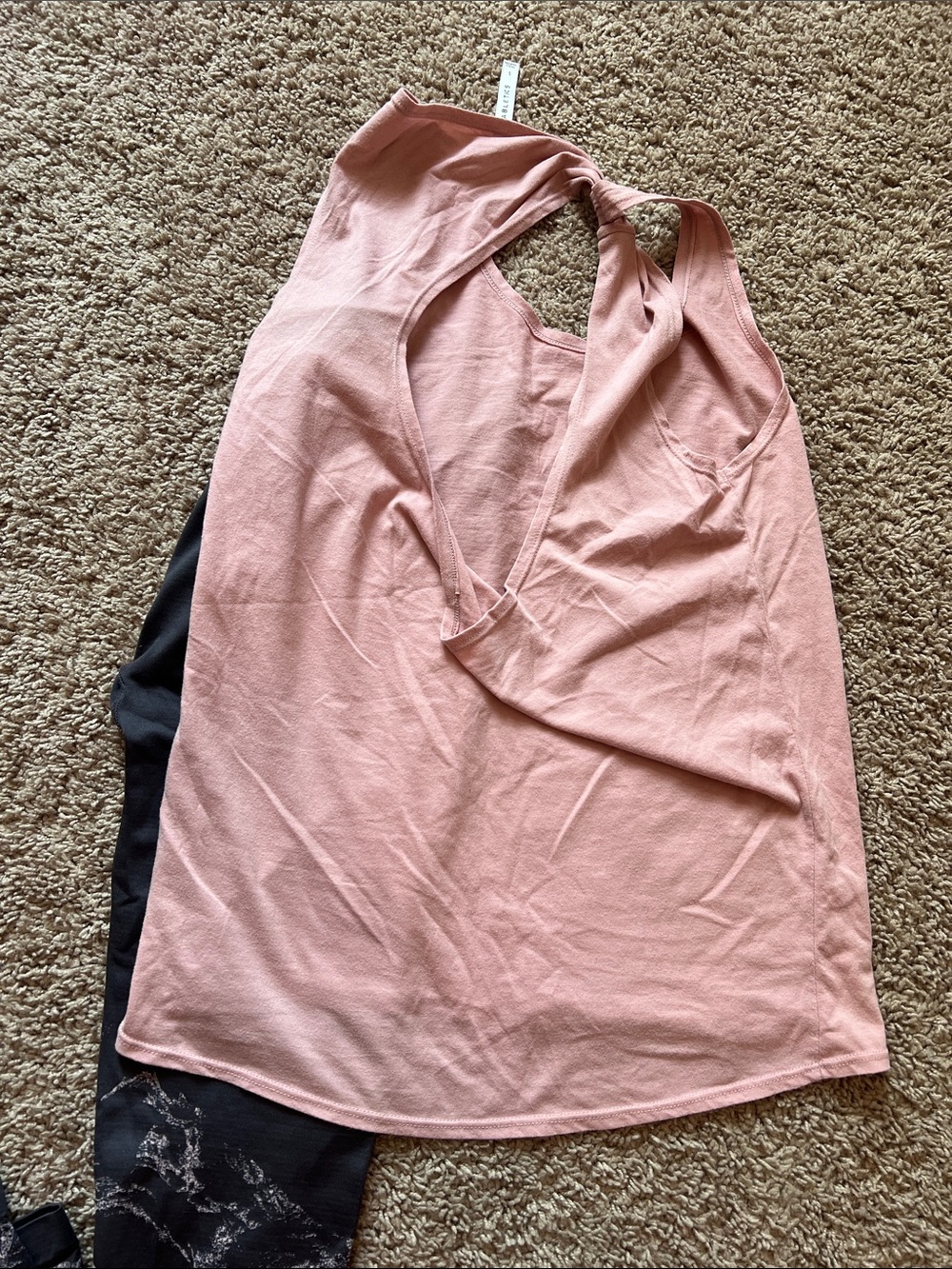 Size Small. Fabletics set. - Picture 3 of 8